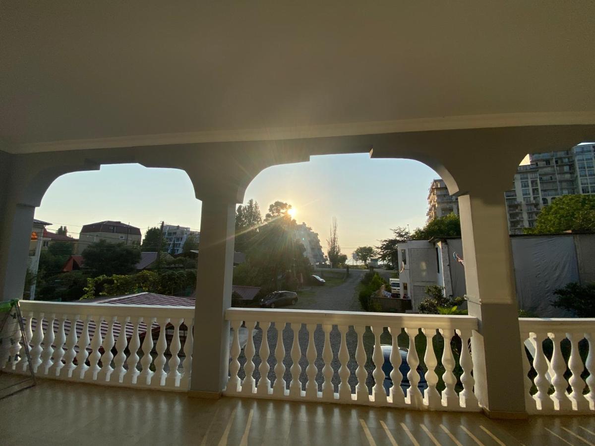 Beliy Dom Ξενοδοχείο Kvariati Εξωτερικό φωτογραφία